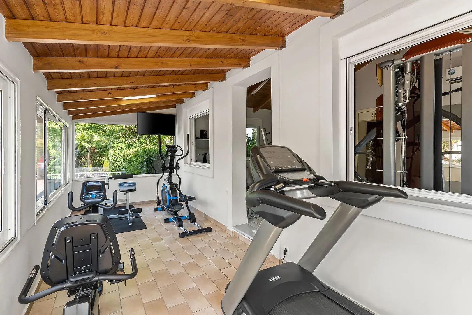 Stefania Beach Resort