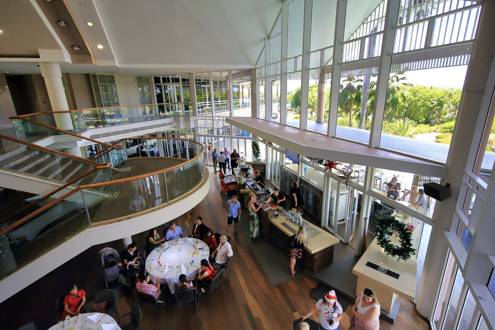 Paradise Palms Resort & Country Club