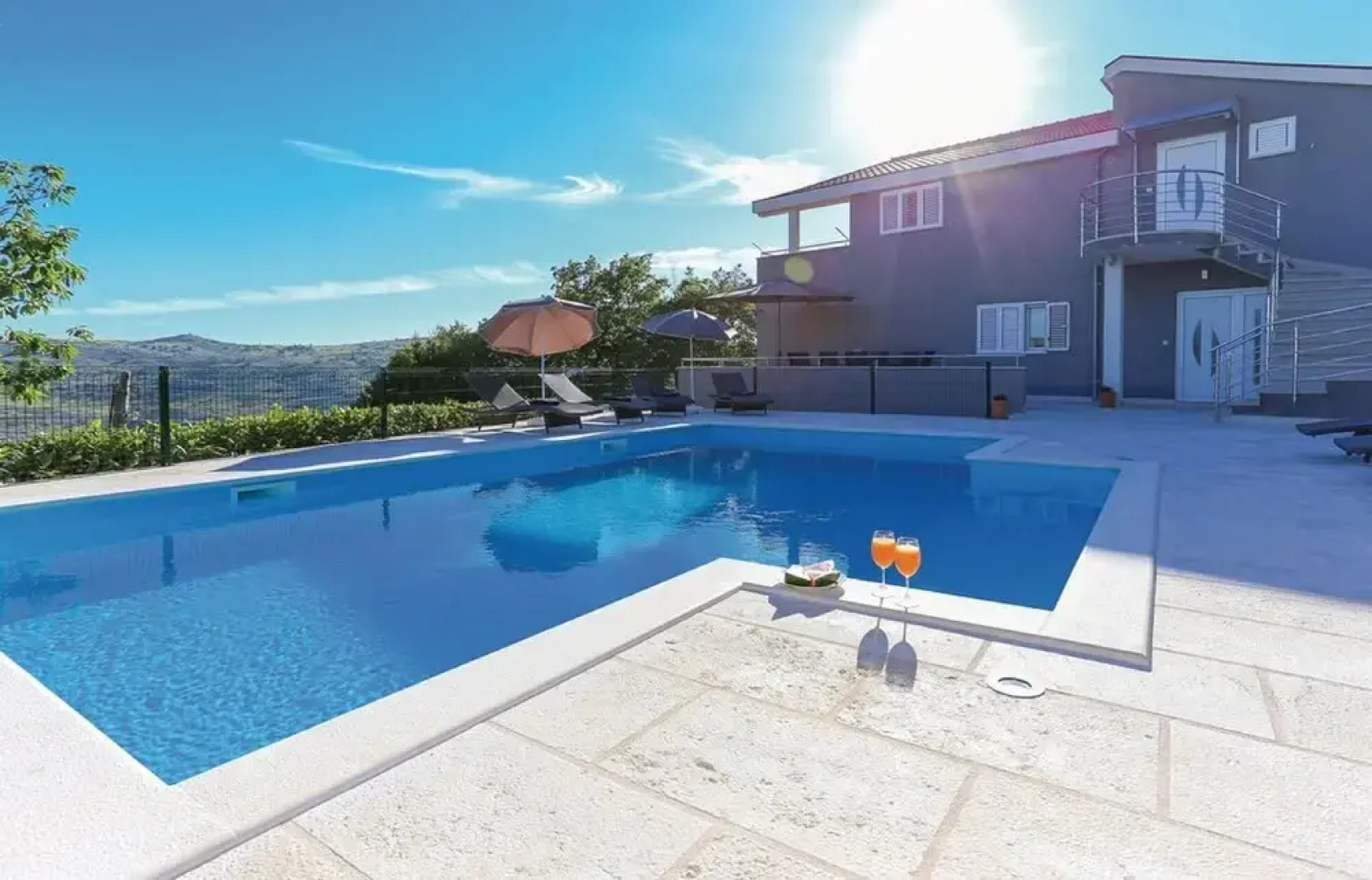 Apartment Villa IN - Four-bedroom Apartment With Private Pool ID Direct Booker 12968