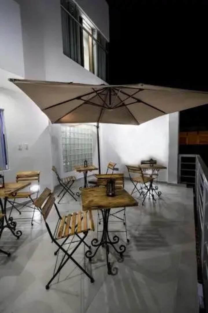 El Encanto Lodge & Suites