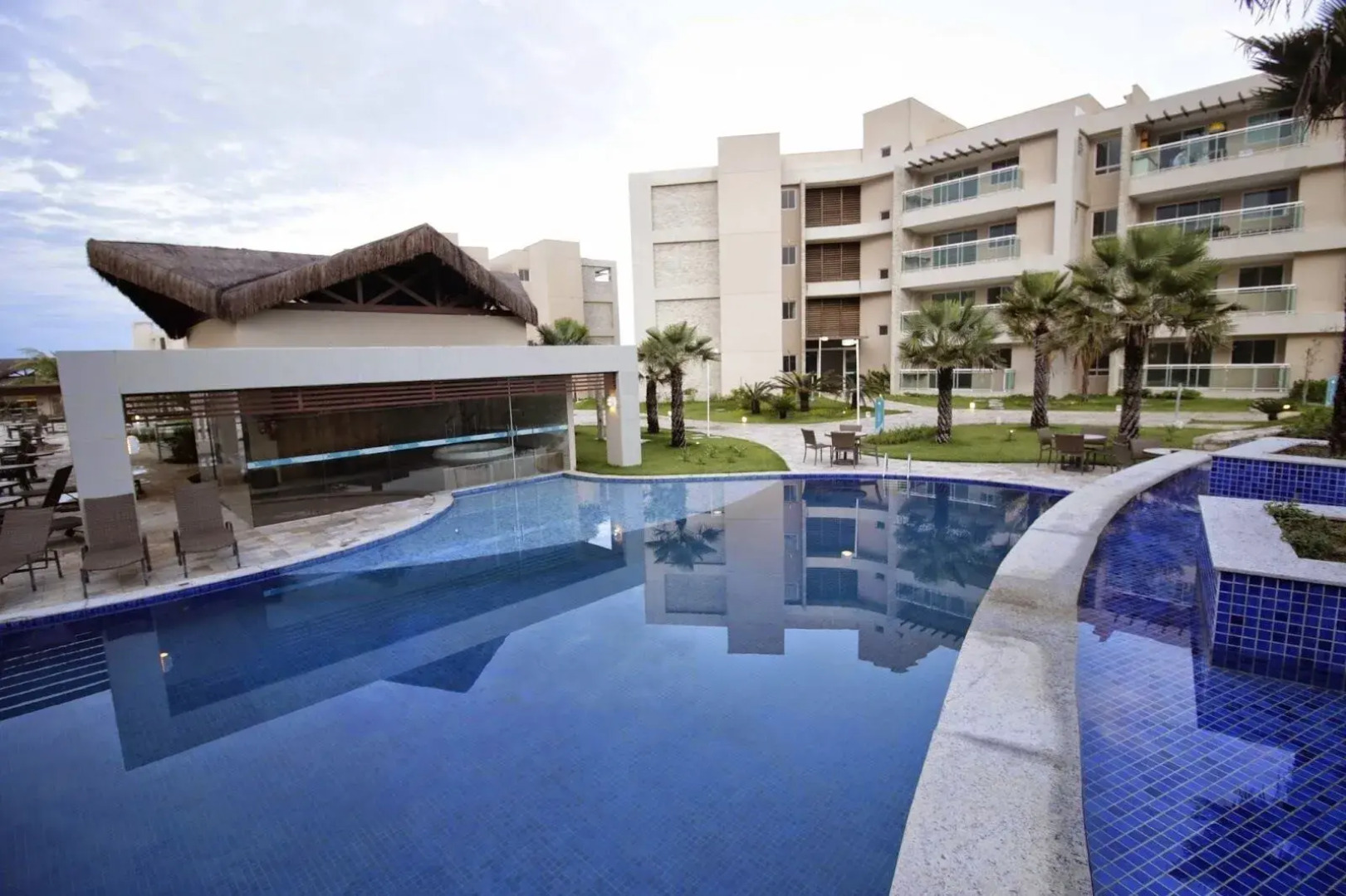 Riviera Beach Place Golf Residence