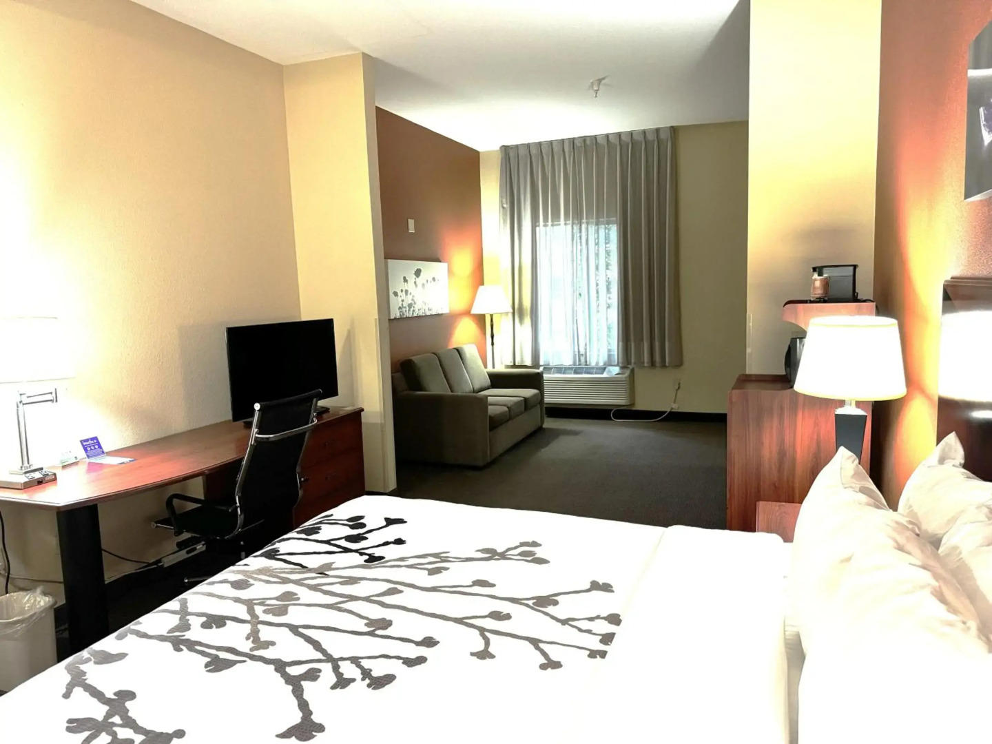 Sleep Inn & Suites Madison - Monona