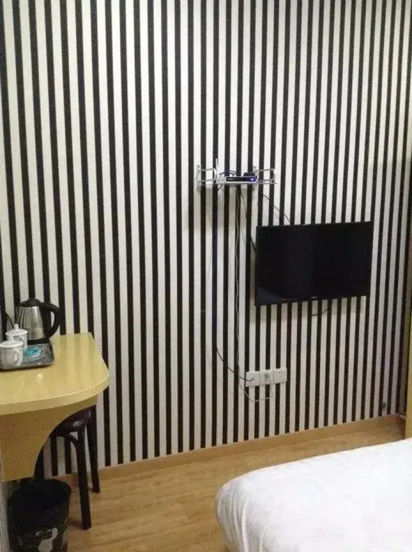 Golden Kylin Business Hotel