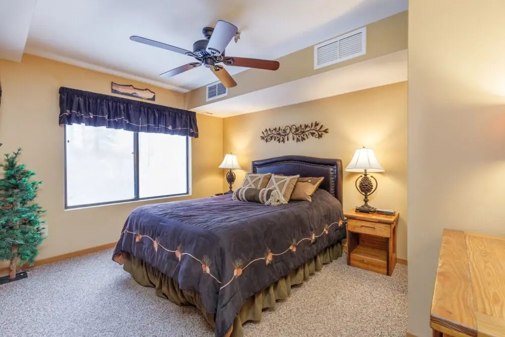 Seven Springs Stoneridge 3 BR Condo, Private Deck by RedAwning