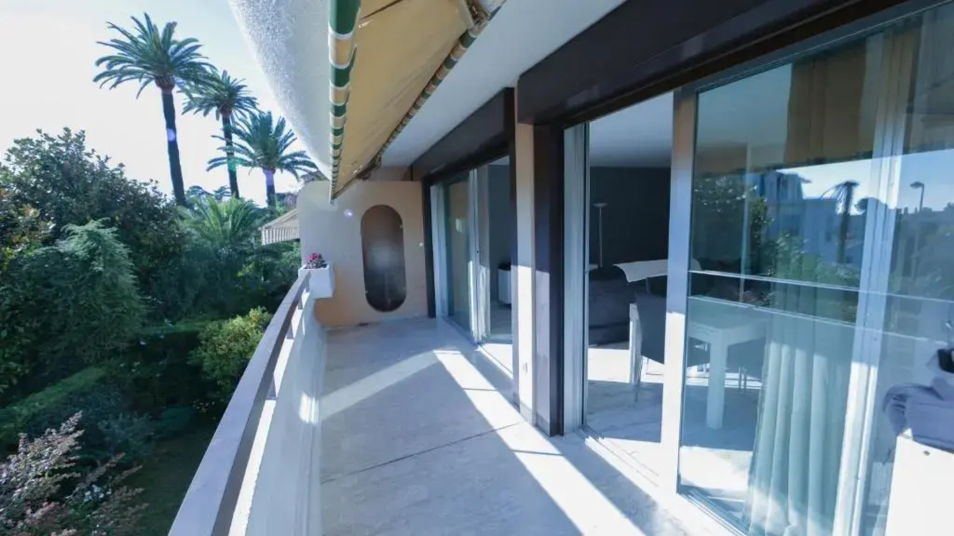 Studio parking fibre piscine Clim