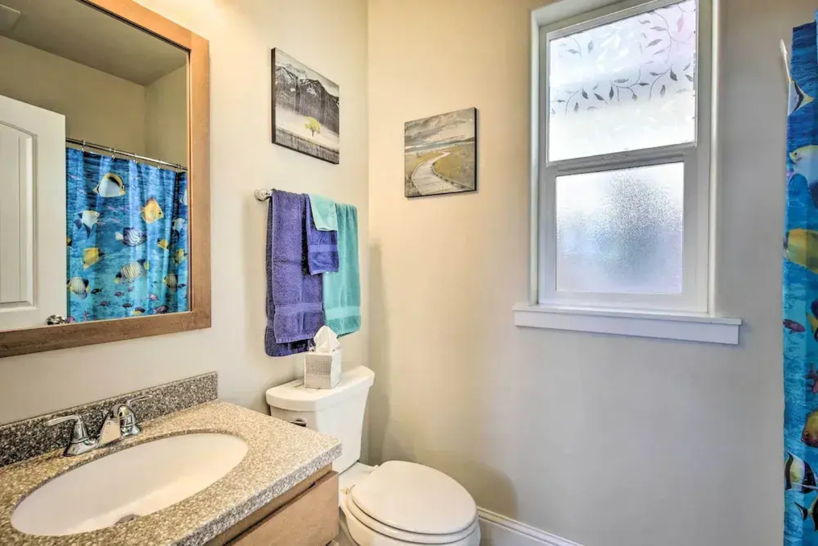 Oceanfront Cottage W/deck & Secluded Beach Access!