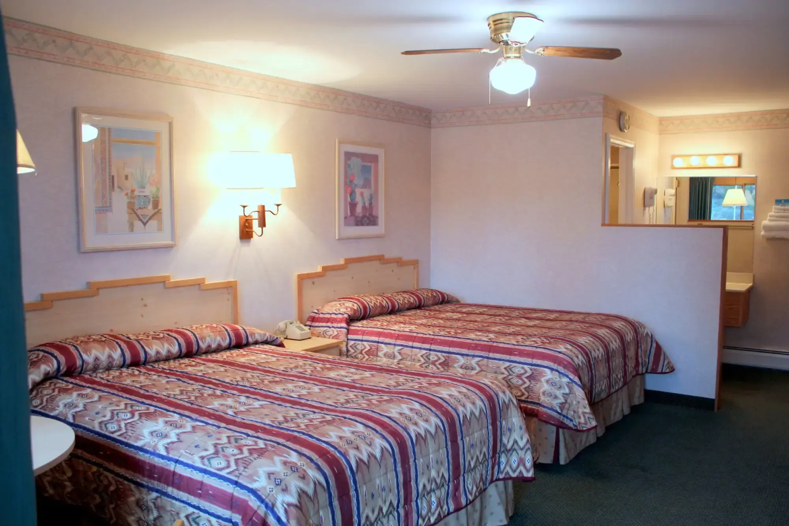 Spirit Lake Lodge