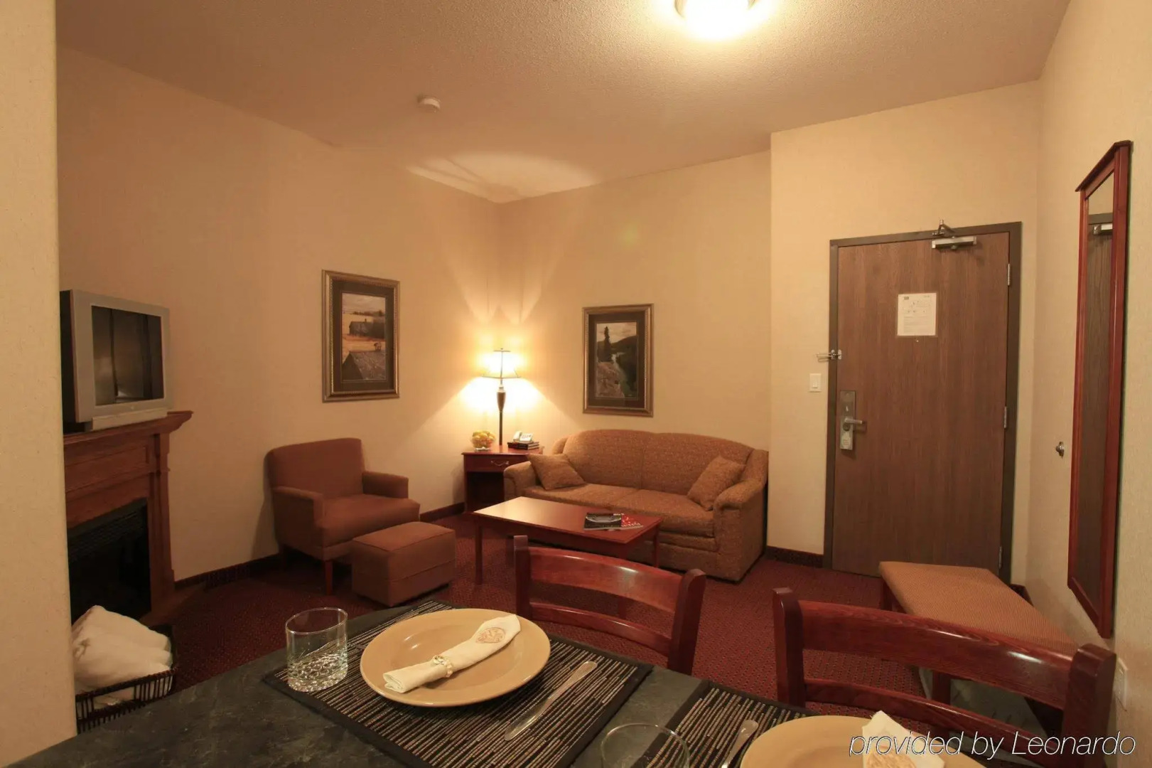 Coast Grimshaw Hotel & Suites