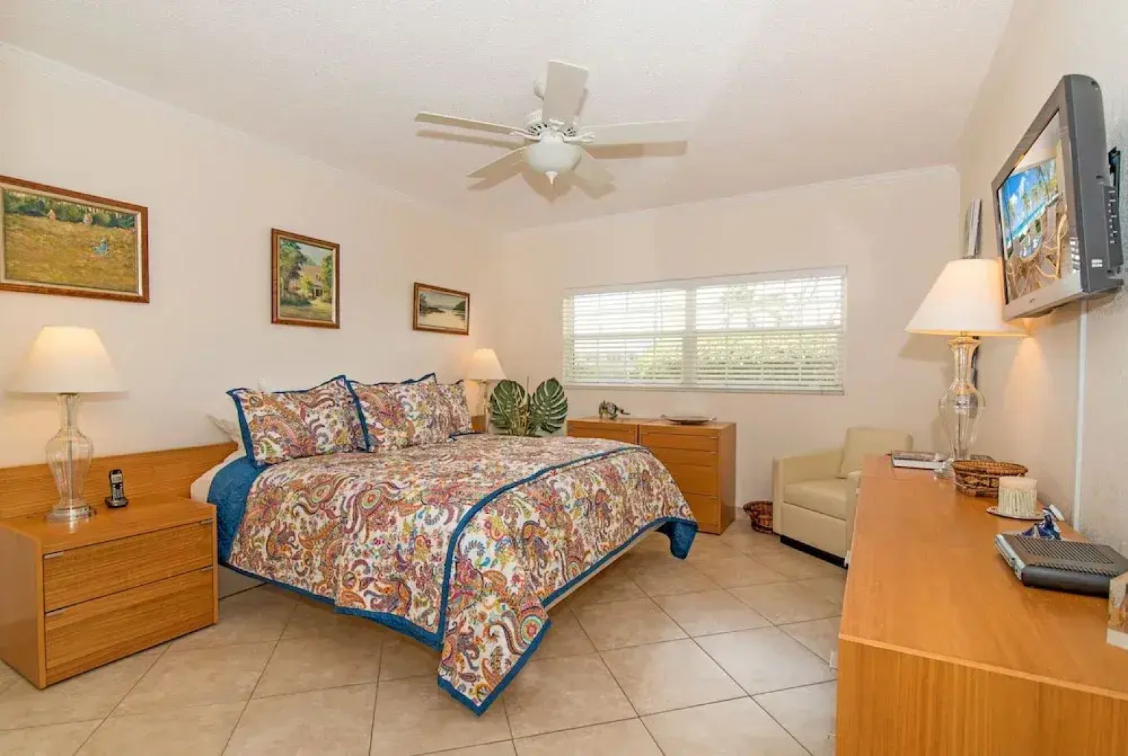 The Colonial Club, Oceanfront Condos