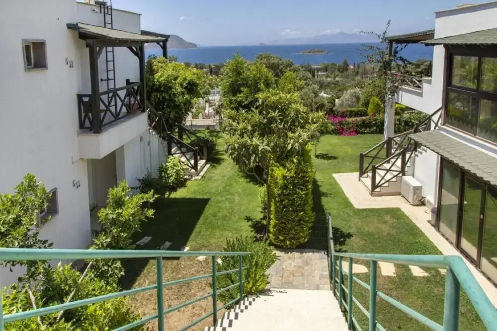 Cozy Flat With Sea View and Shared Pool in Bodrum