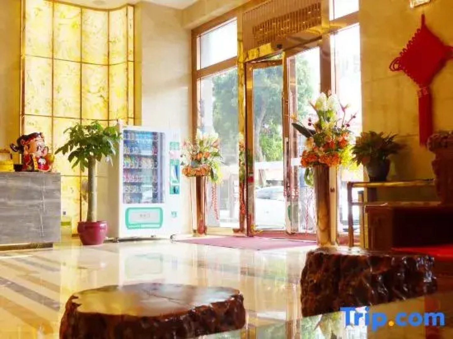 Fuye Holiday Hotel