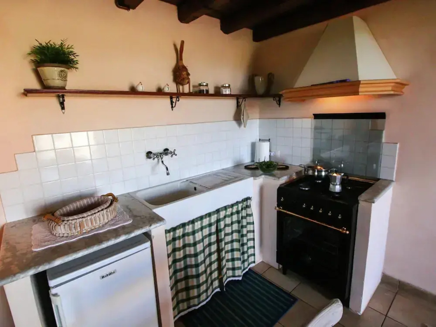 Farmhouse in Montalto Near the Sea