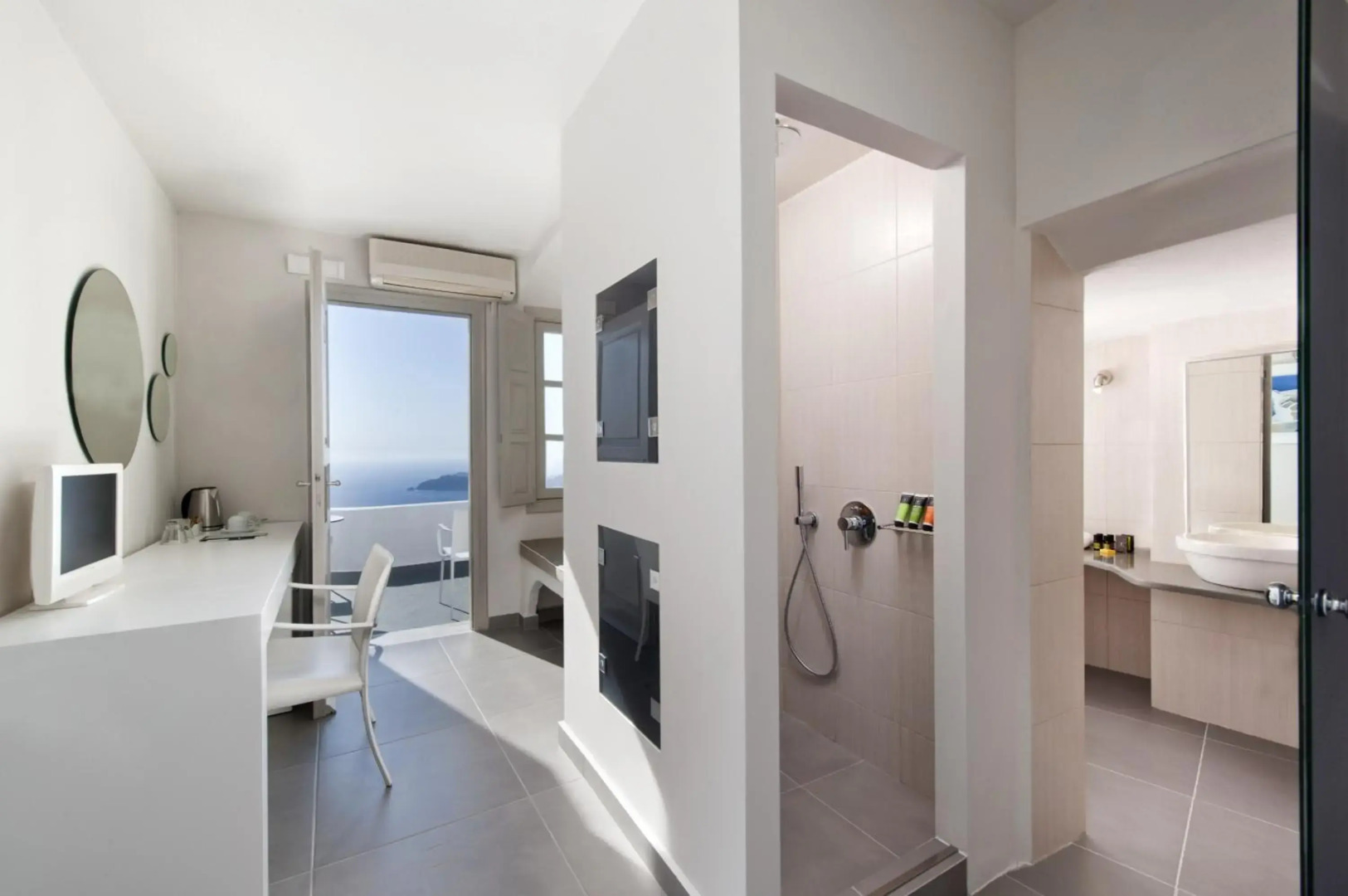 Regina Mare Adults Only