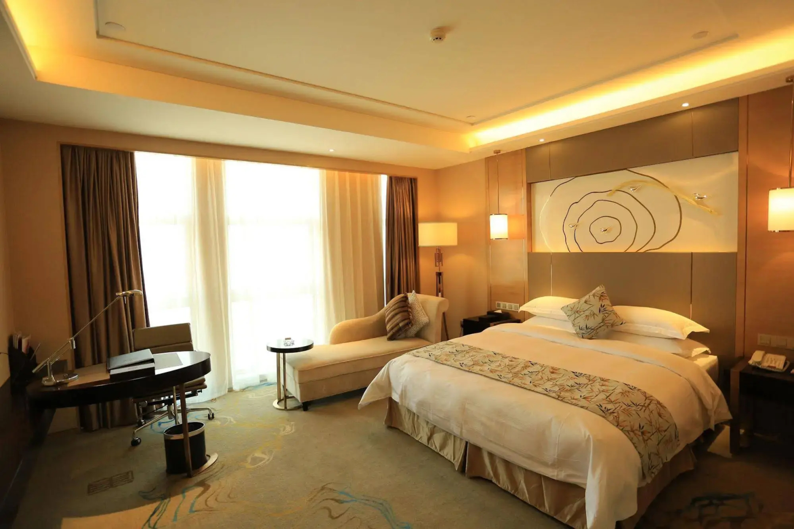 Ramada Yiyang Taojiang