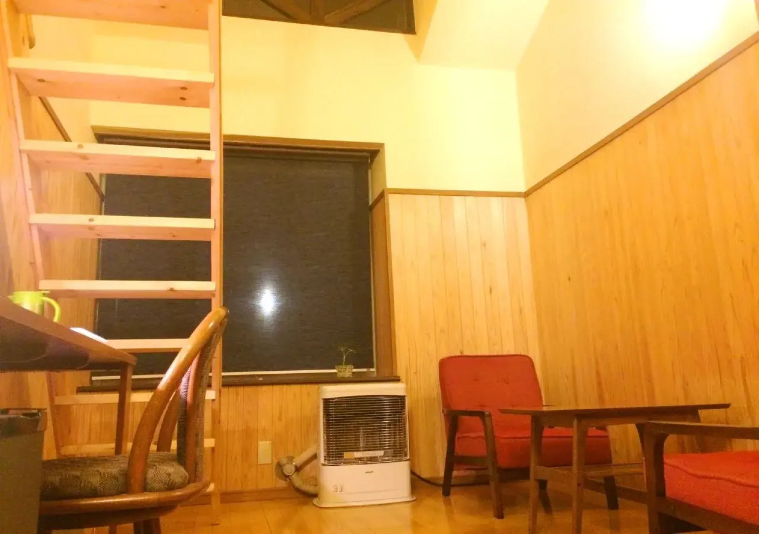 Cafe & inn That Sounds Good