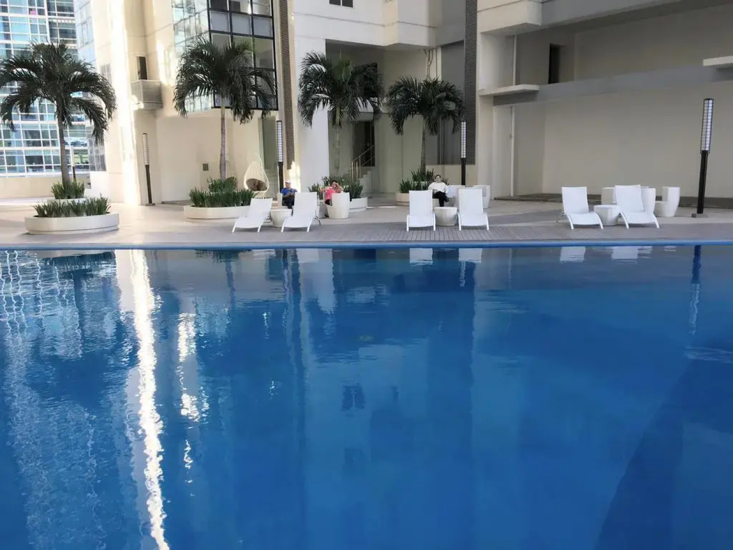 MaxStays Max Style at Fort Victoria