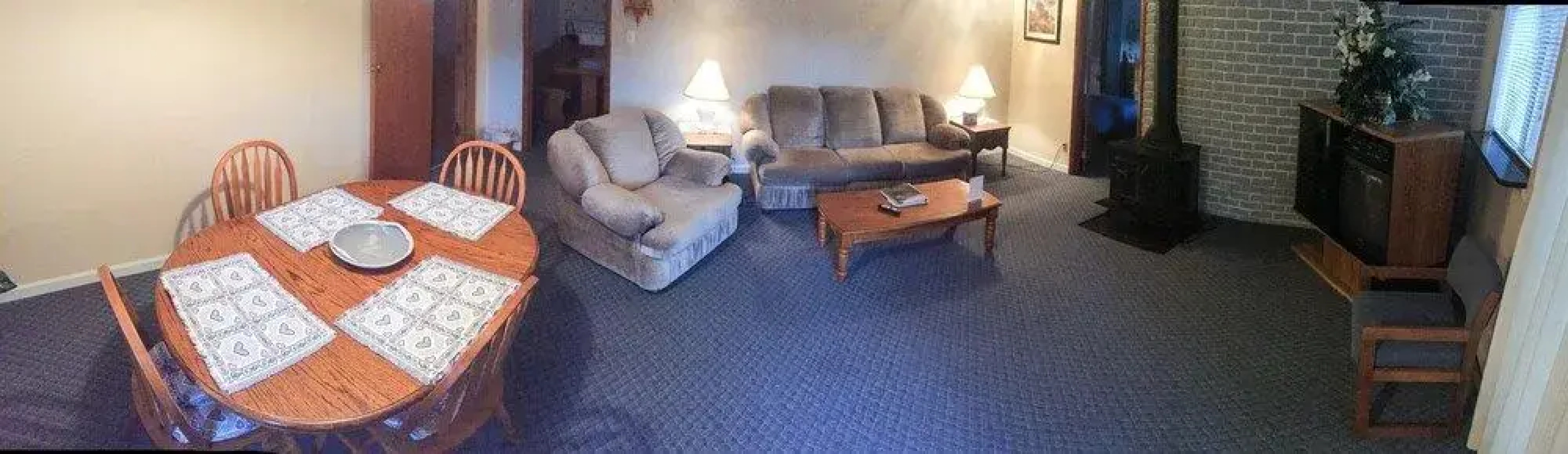 The Chalet Motel & Apts