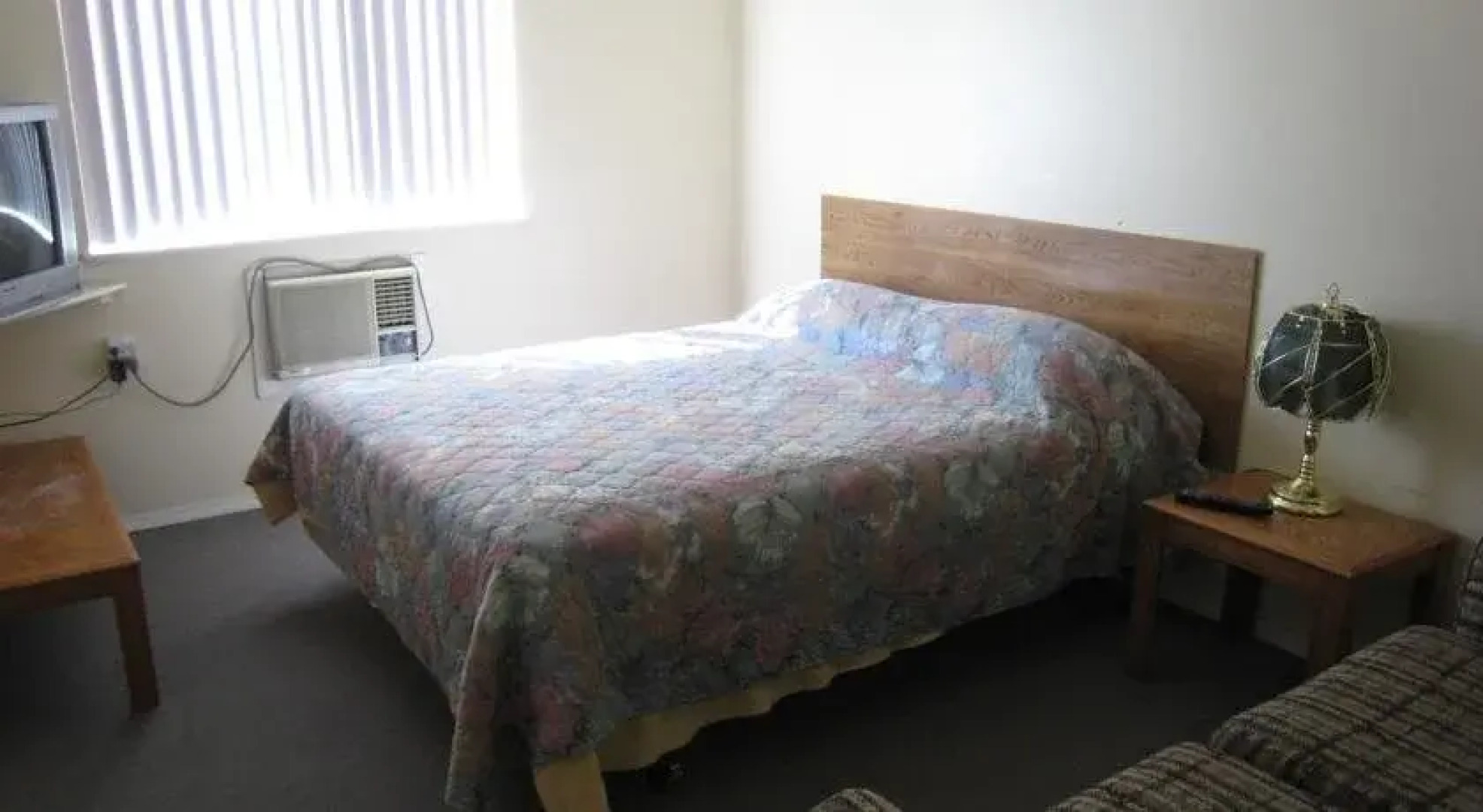 Fraser Bridge Inn & R.V Park