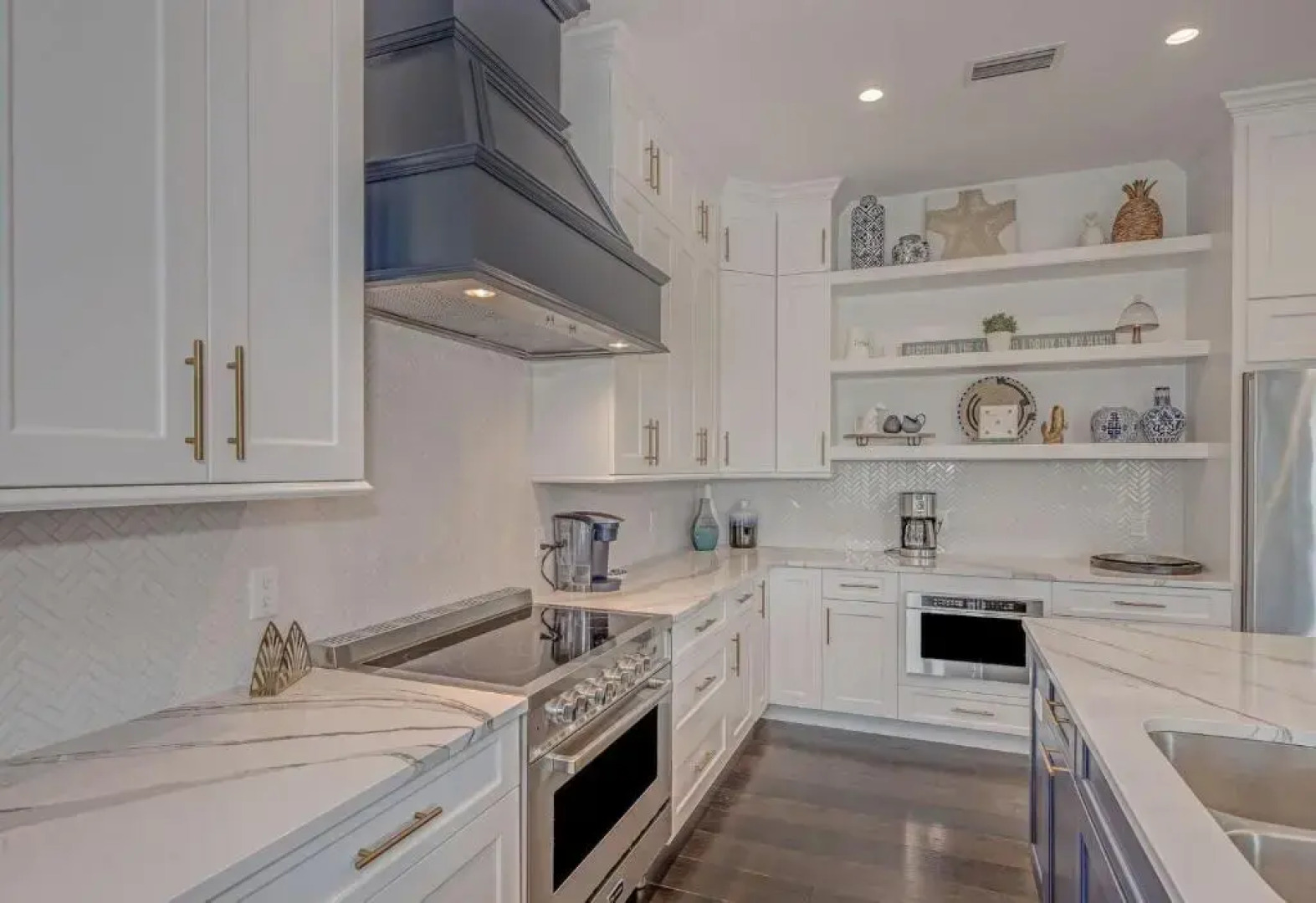 4 bed 4 and a half bath SLEEPS 10 elevator Heated Pool Spa Free WiFi boat dock