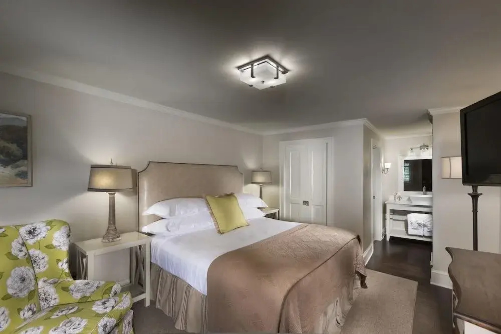 200 Main by Old Edwards Hospitality