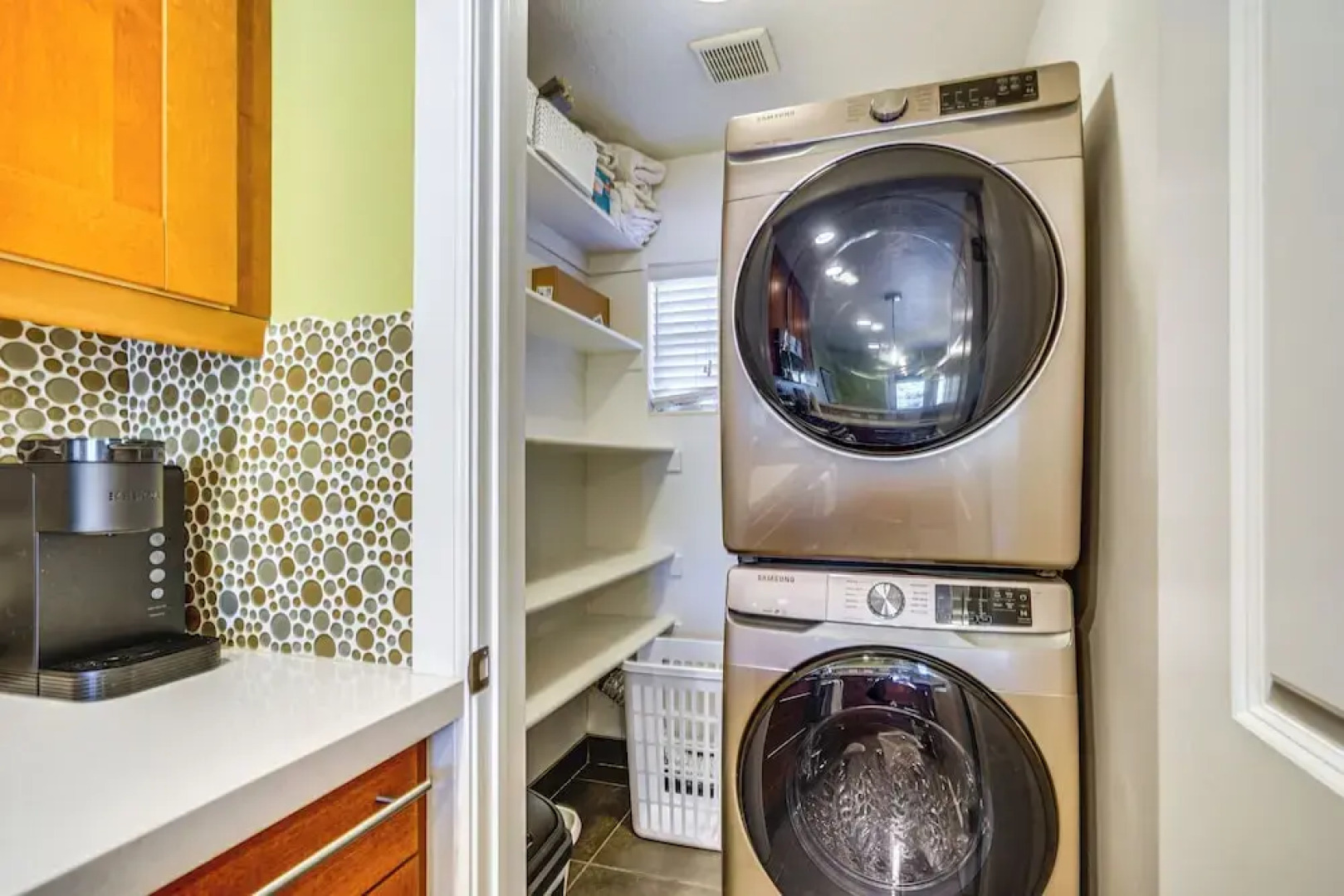 Modern Townhome w/ Hot Tub: 10 Mi to Snowbird!