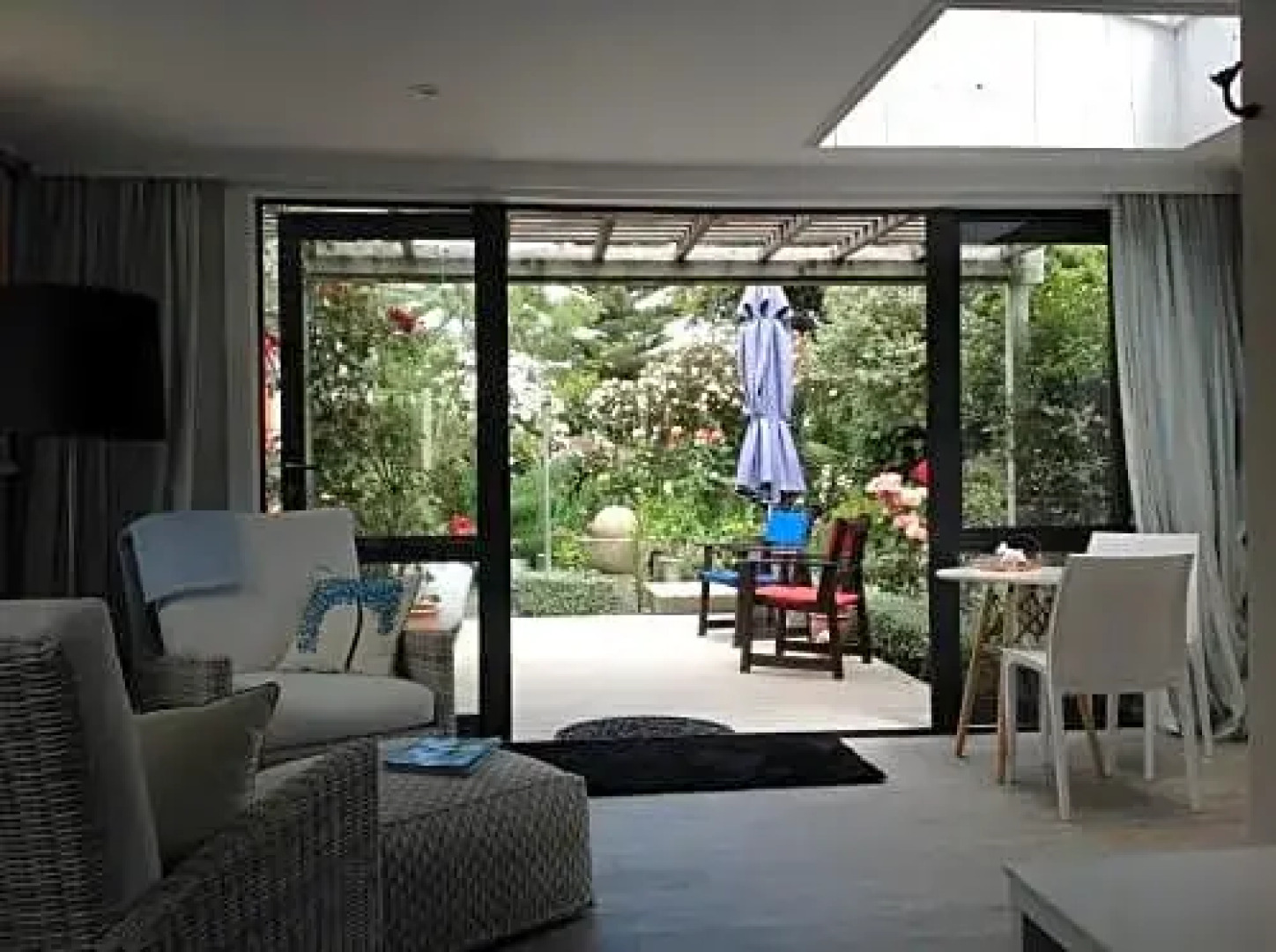 Top Floor Bed and Breakfast