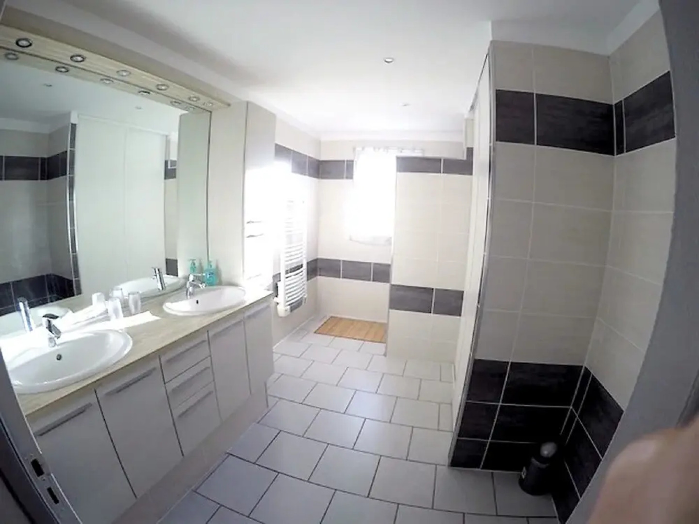 Apartment With 3 Bedrooms in Aubenas, With Wonderful Mountain View, En