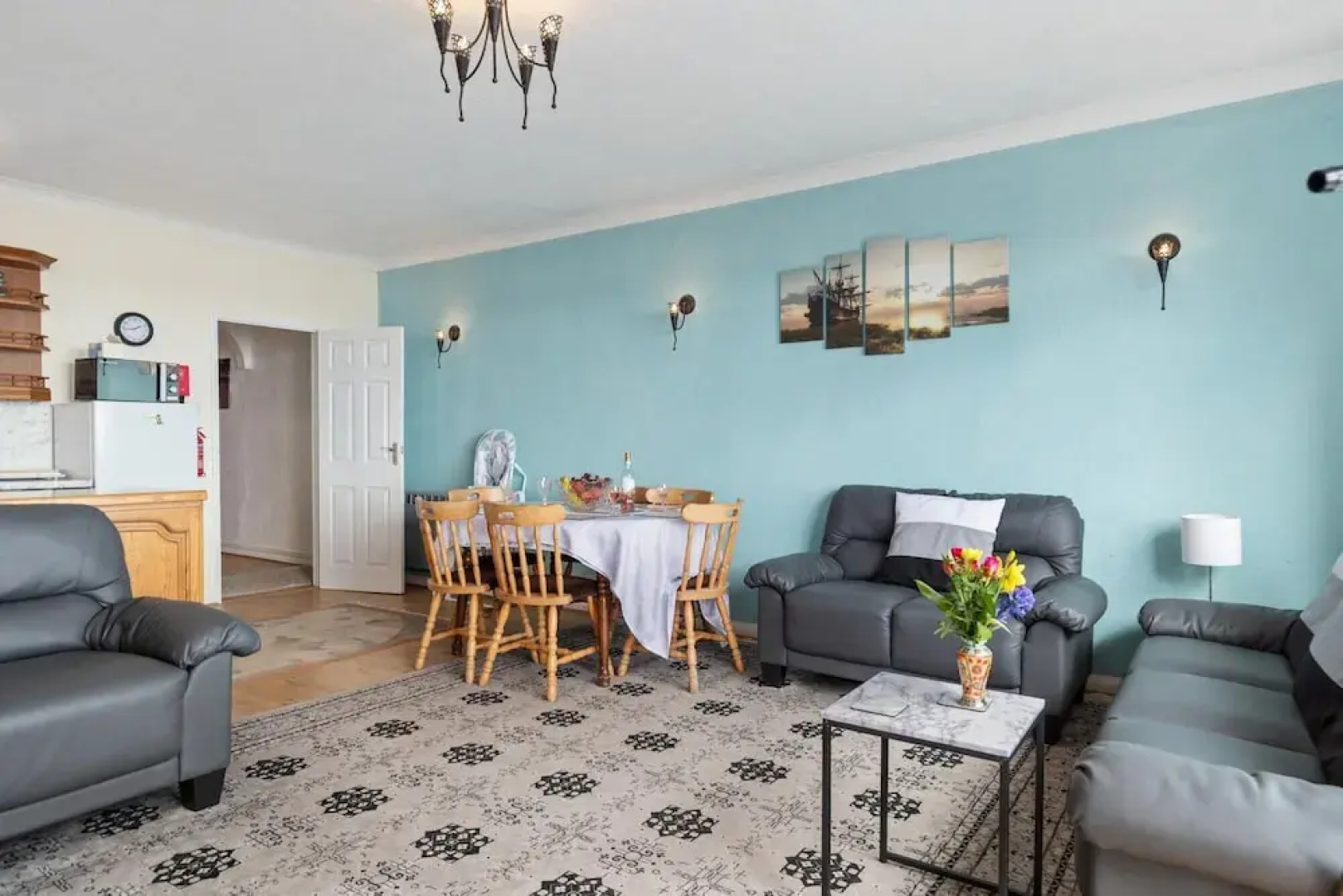Temple Bar Apartment - Sea Front Views