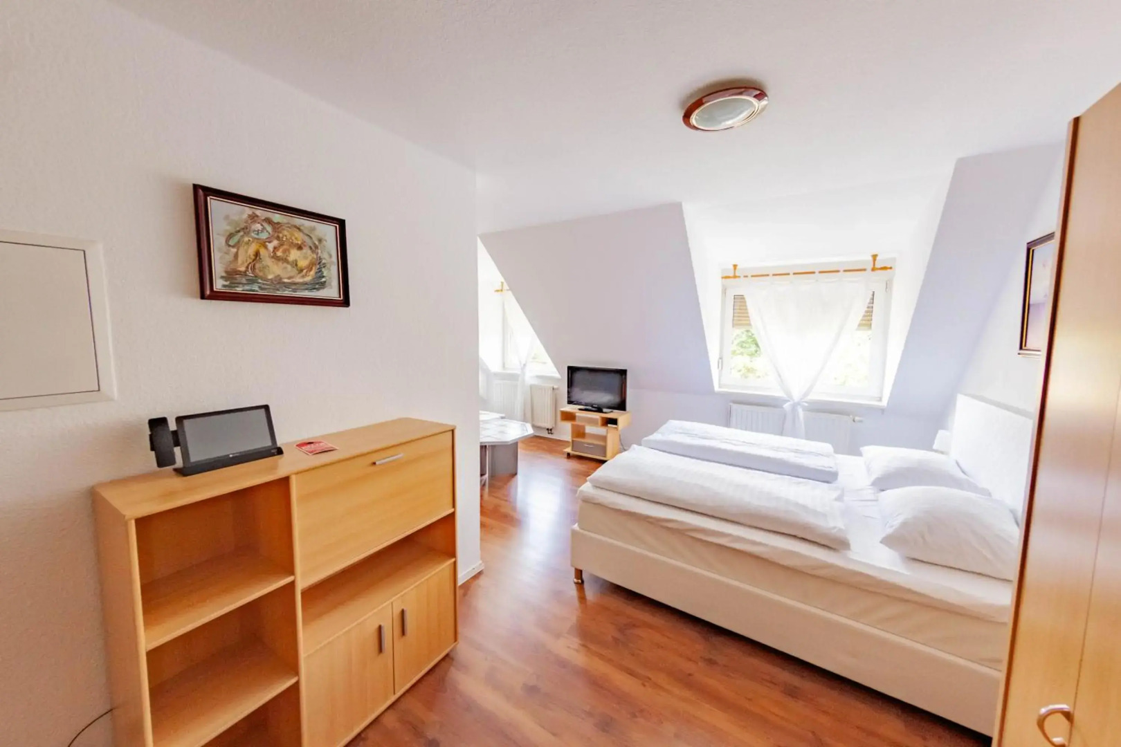 West Hotel an der Sächsischen Weinstrasse