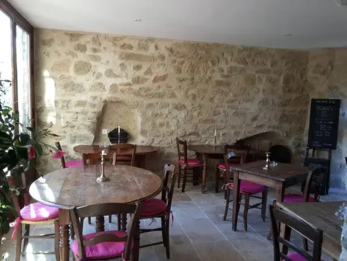 Chambre et table dhôtes le Roc sur lOrbieu