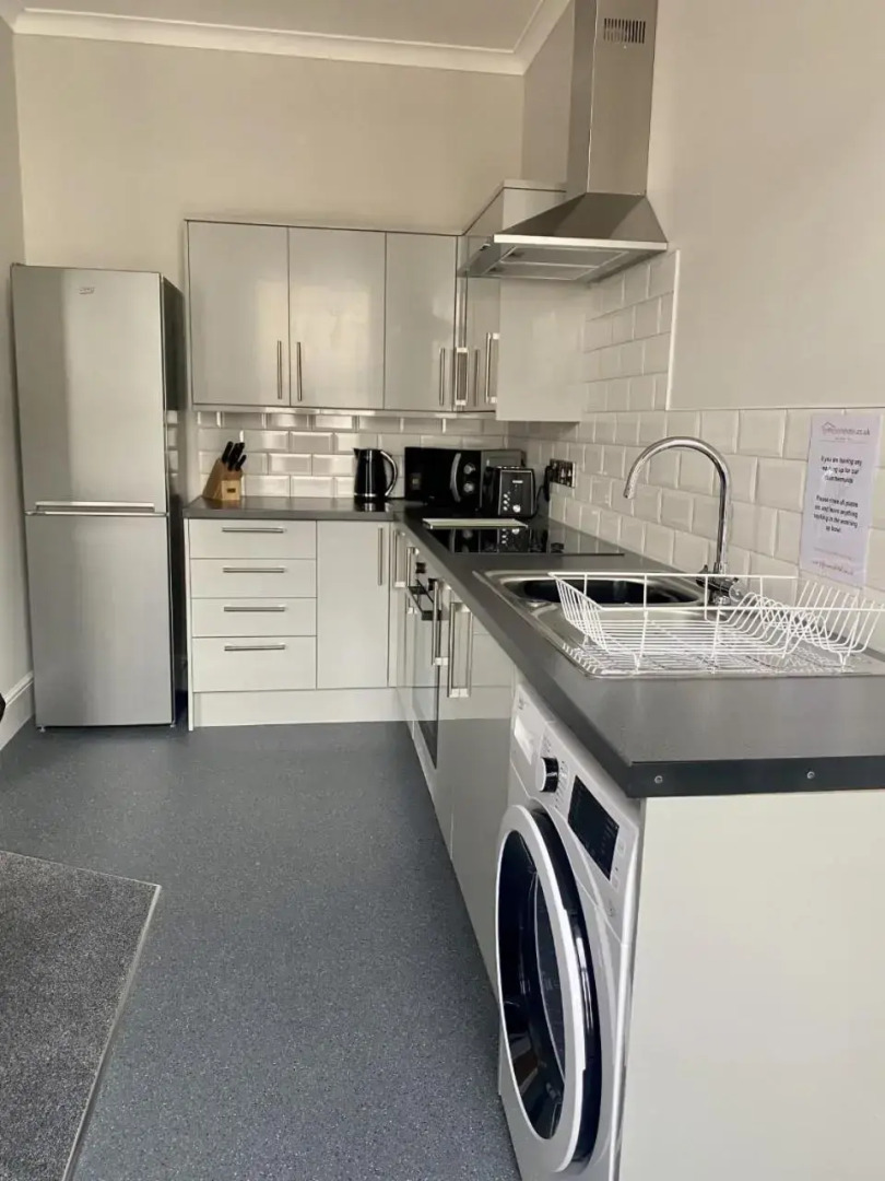 Jeffersons Hotel & Apartments