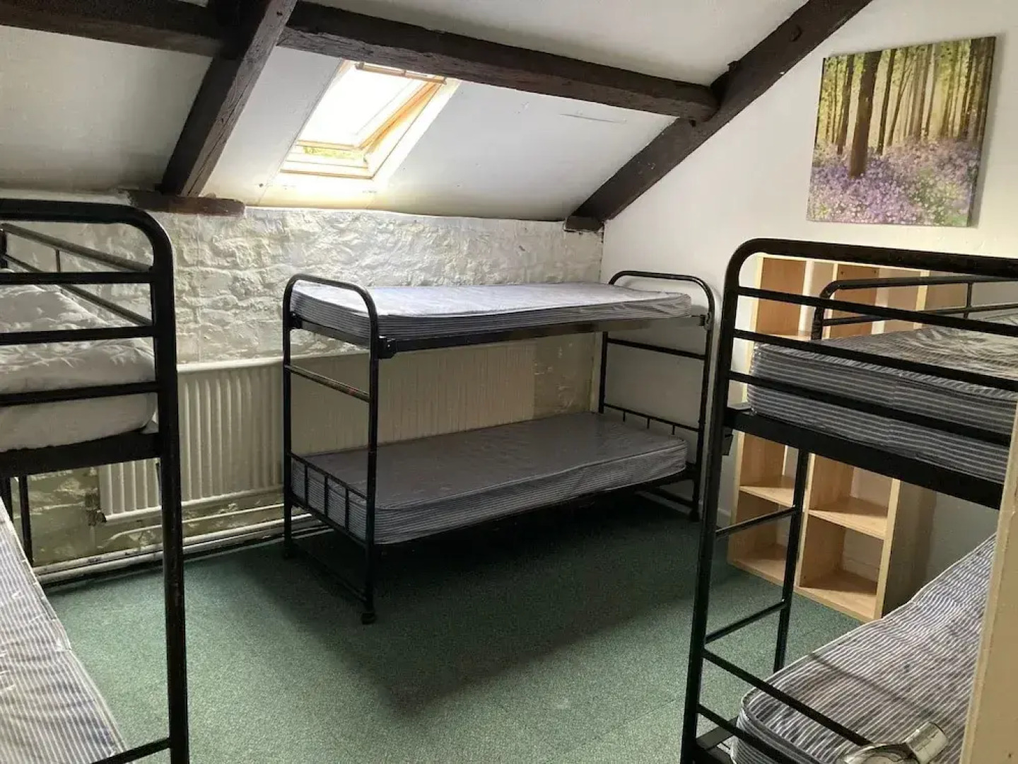 Sleeping Giant Bunkhouse