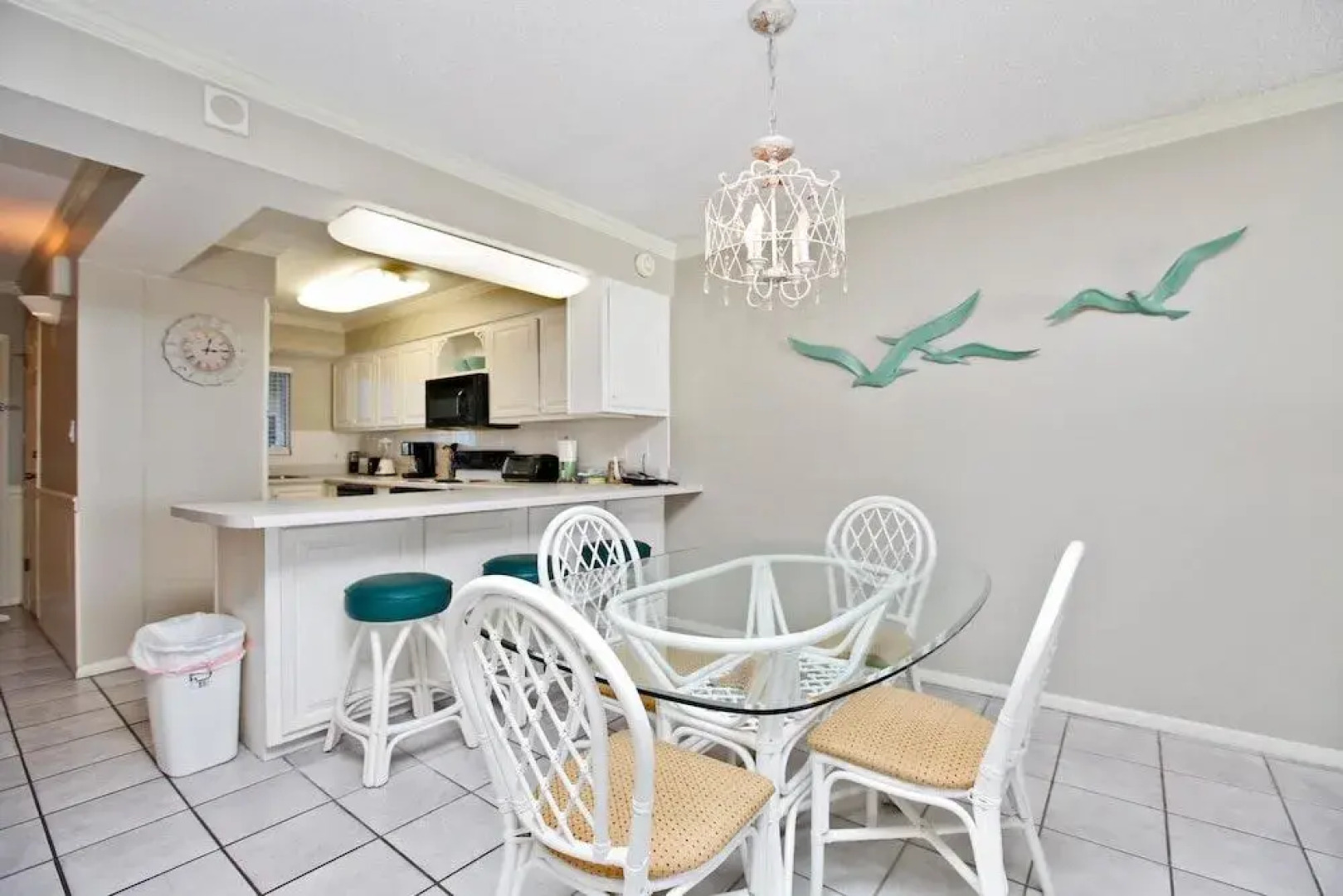 Regency Towers Beach Resort by Panhandle Getaways