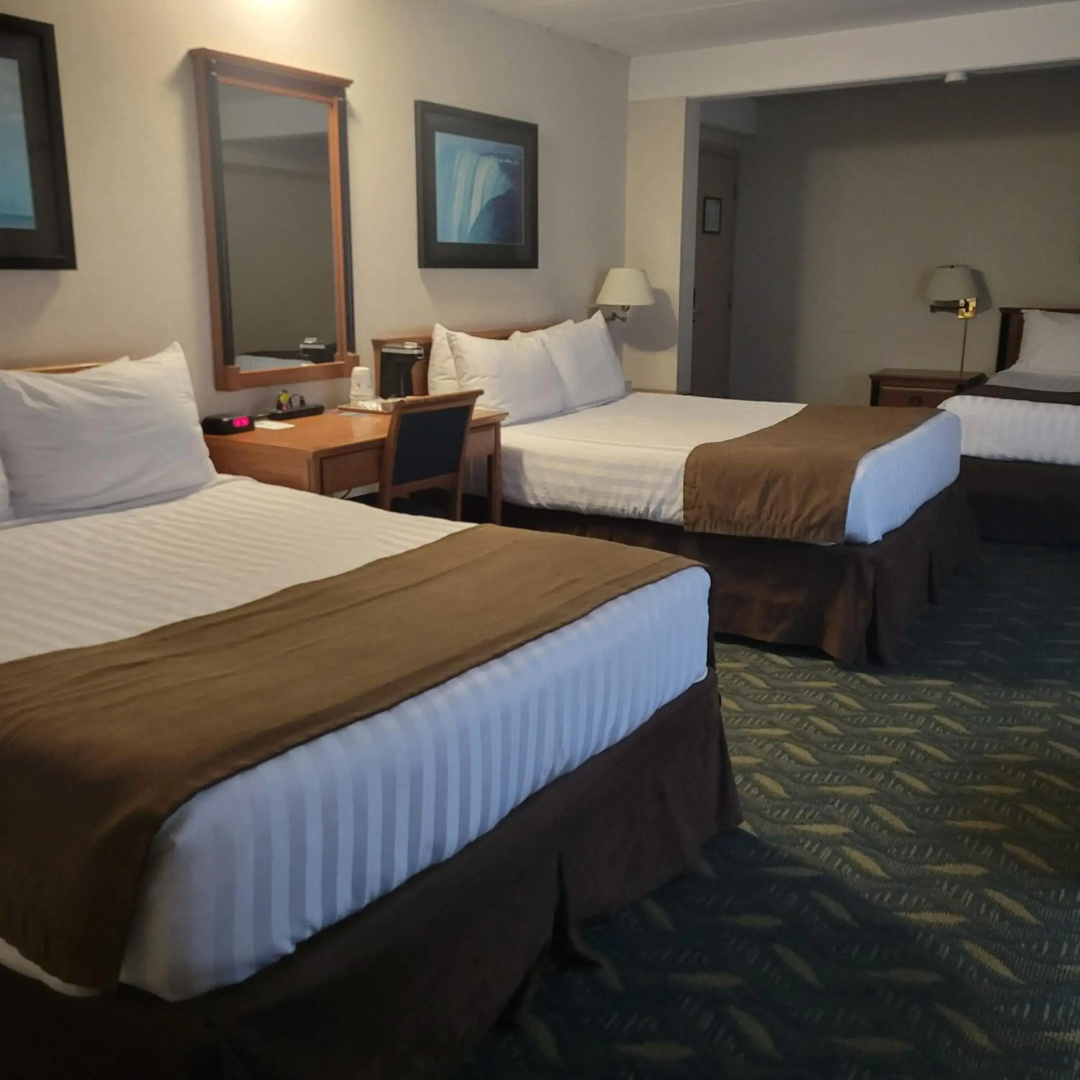 Travelodge by Wyndham Niagara Falls at the Falls