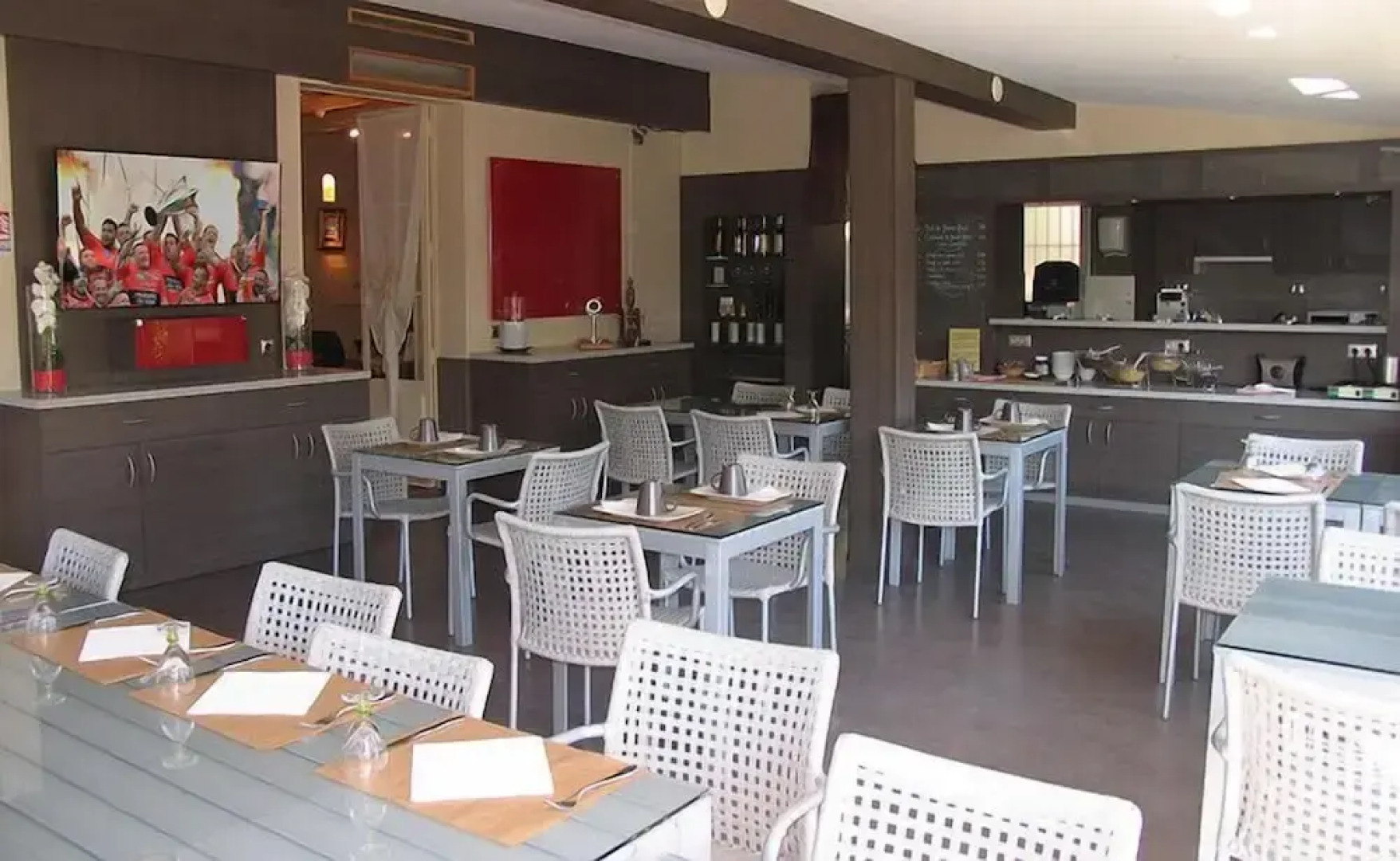 Hôtel et Studios Les Amandiers