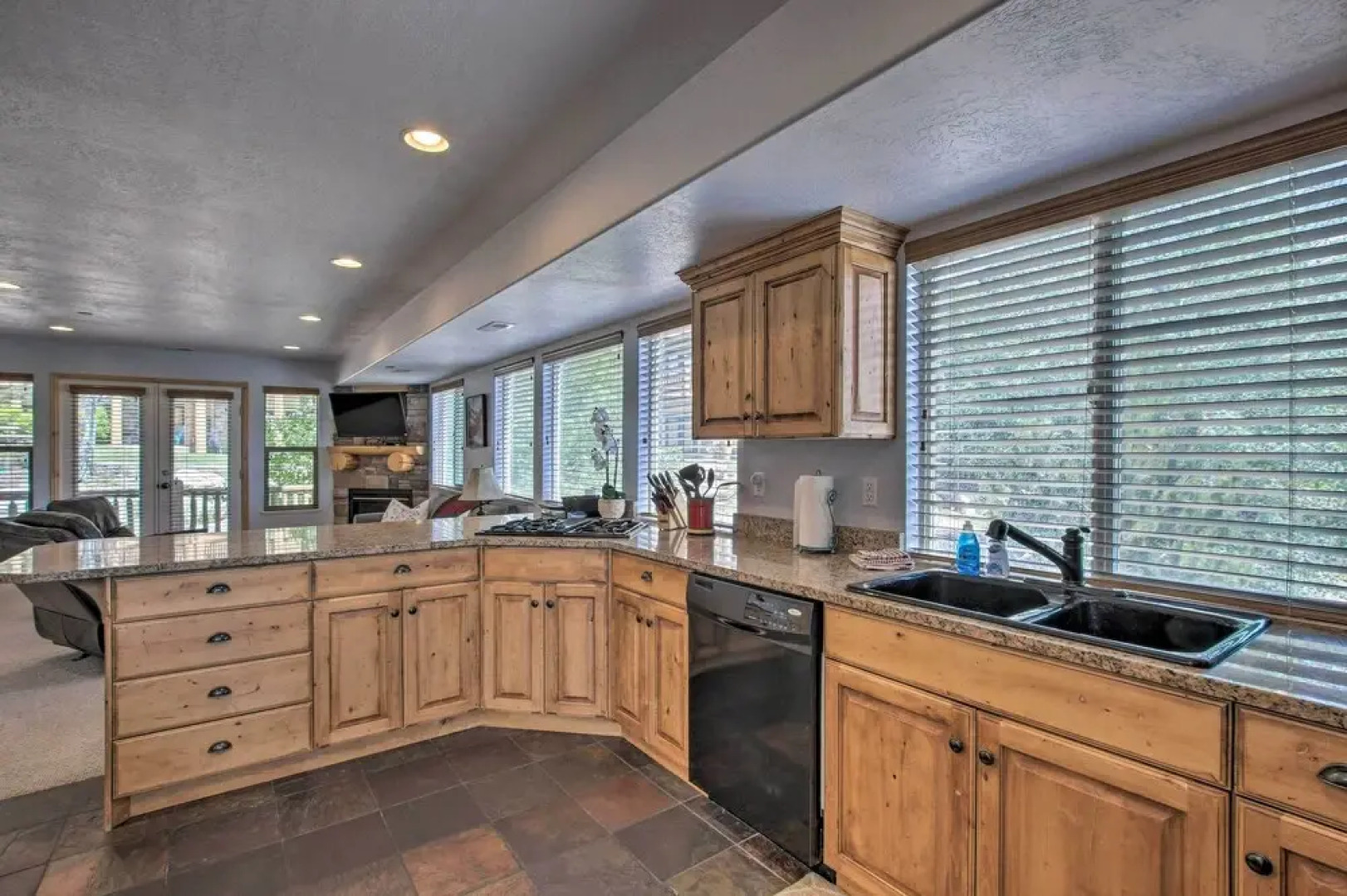 Eden Condo < 5 Mi to Nordic Valley Ski Resort