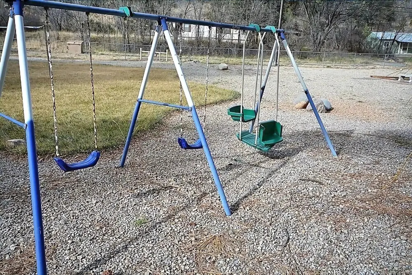 Lady Marmalade's River Cottage - Five Bedroom Cabin