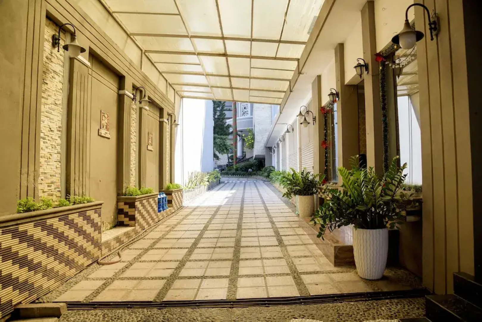 Ha Trinh Hotel