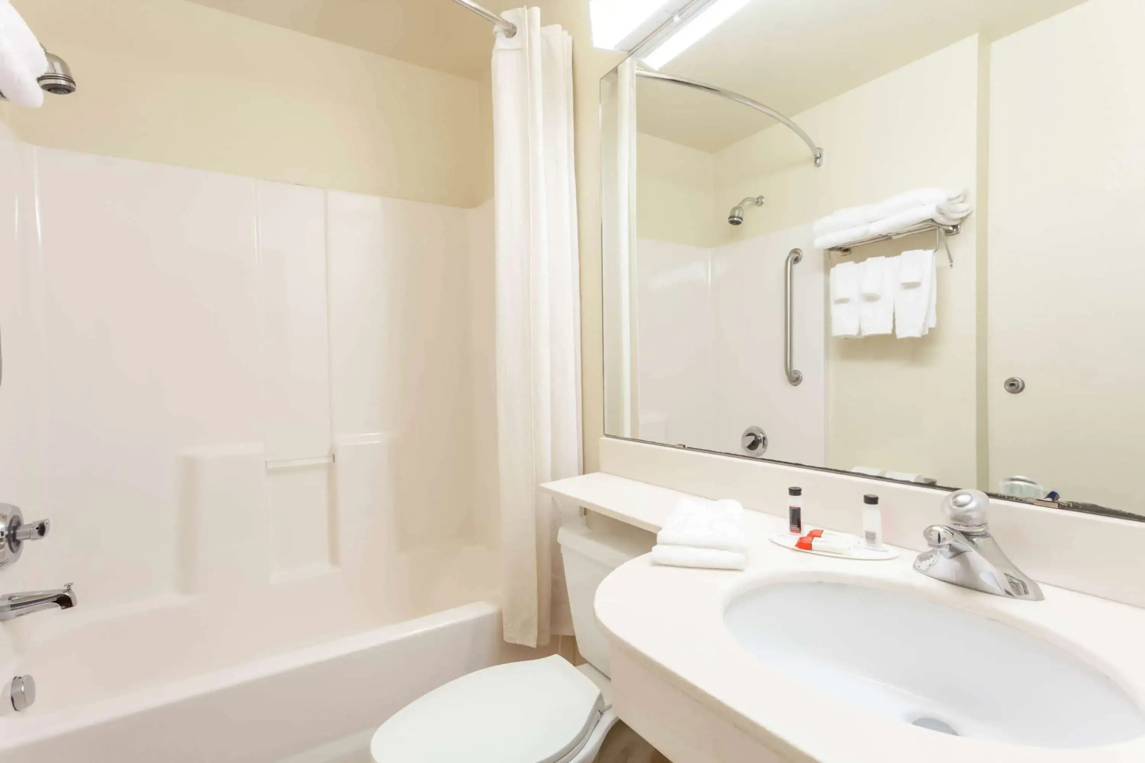 Microtel Inn & Suites by Wyndham Gulf Shores