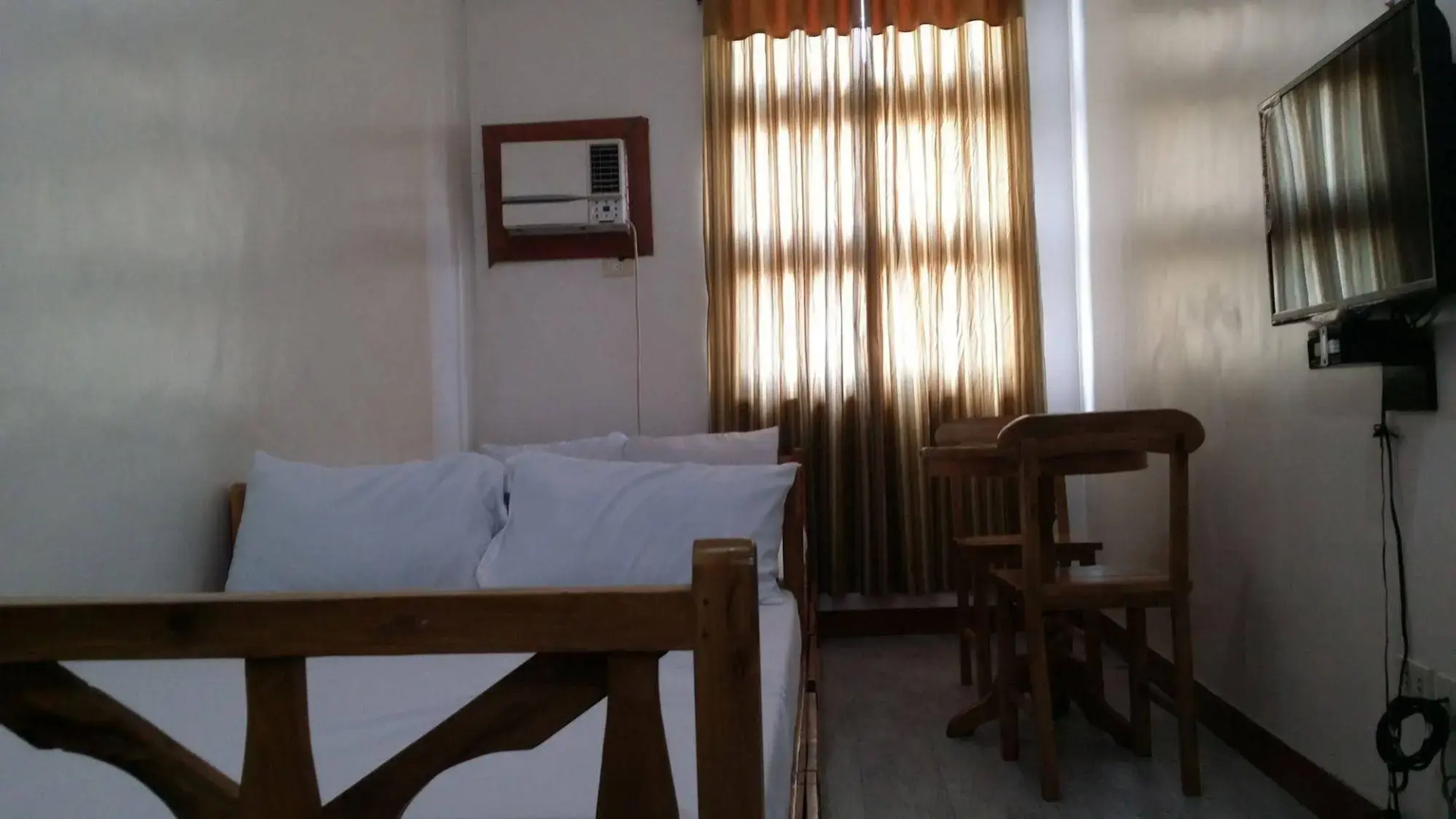Rooms498