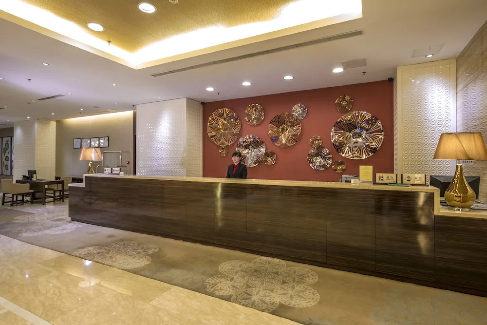 Qinhuangdao Peninsula Seasons Hotel And Apartment