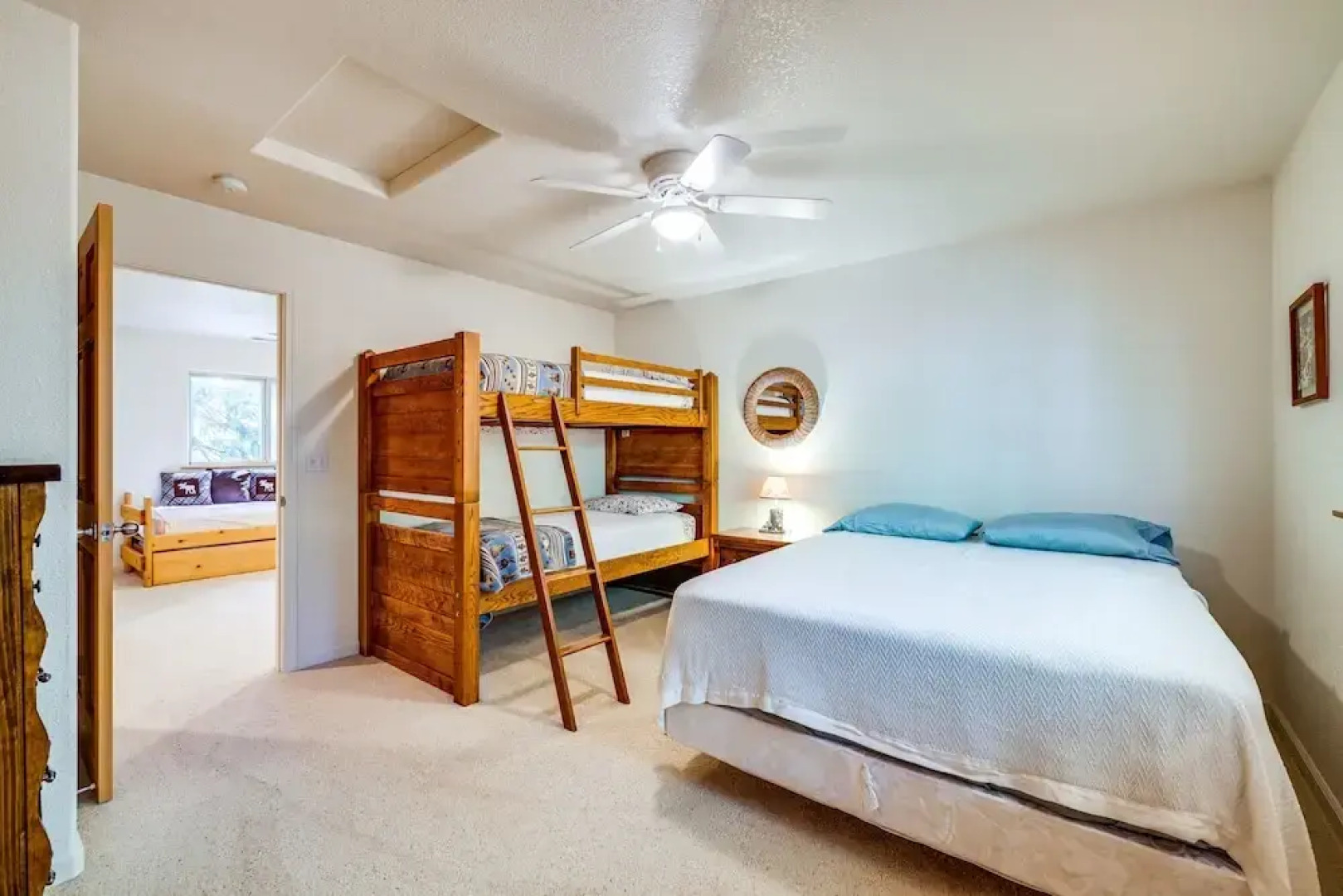 Spacious Vacation Rental Cabin ~ 4 Mi to Big Trees