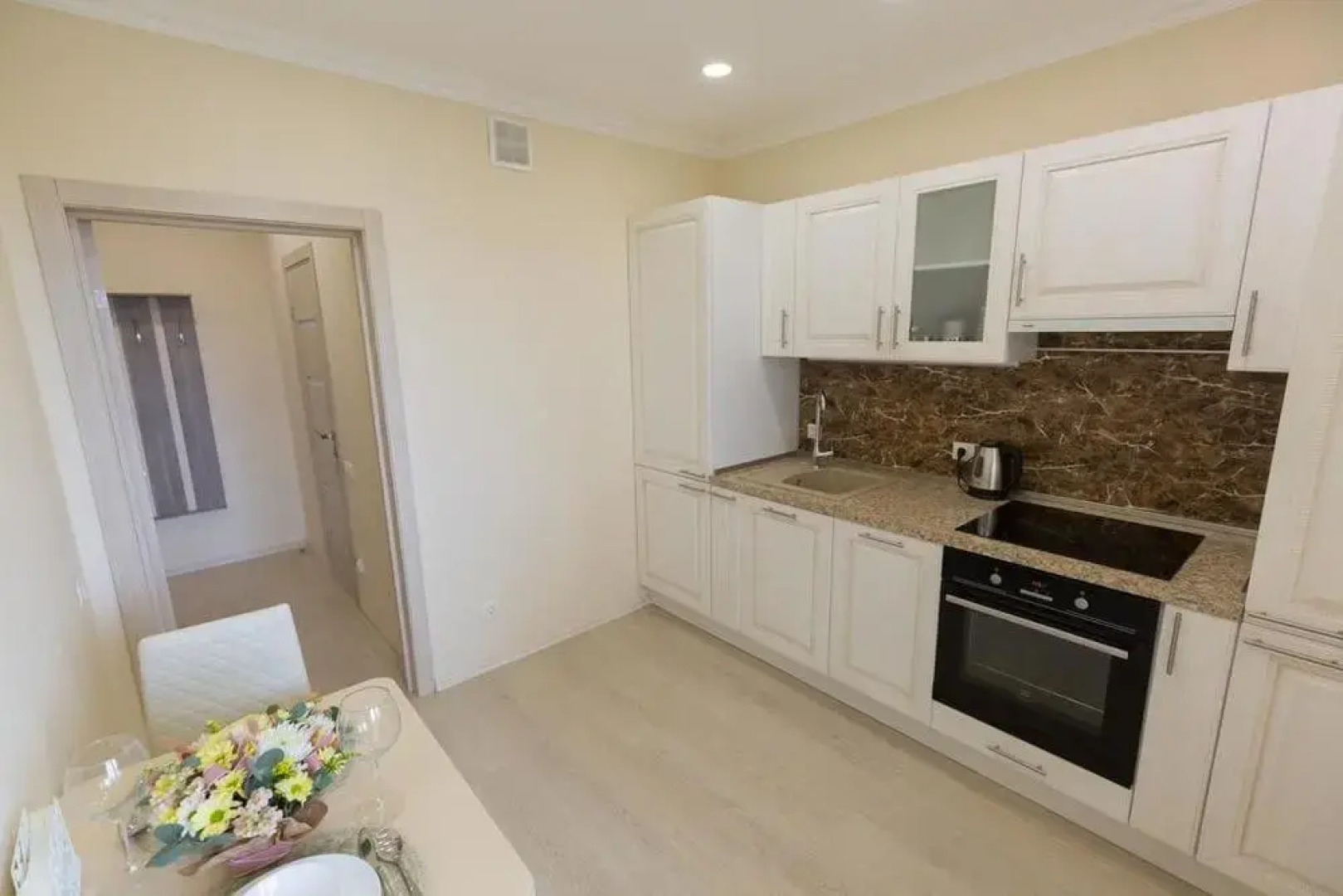 Азбука на улице Октябрьской Революции 23A