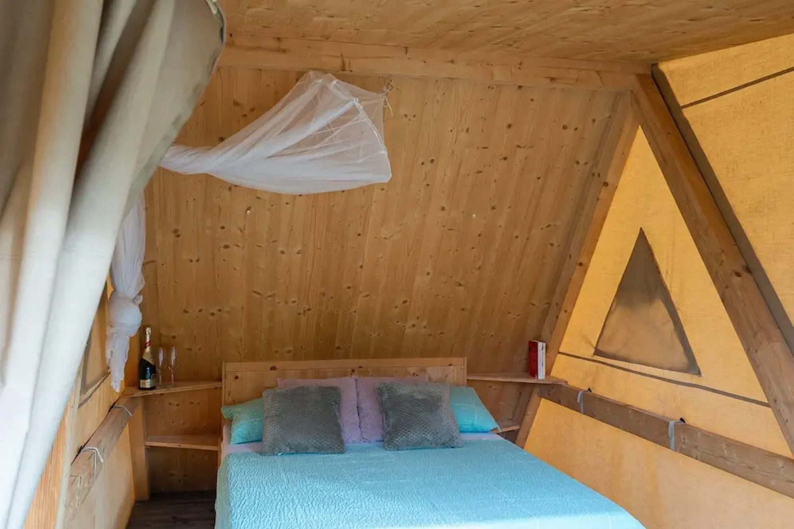 French Nateko Glamping Tent