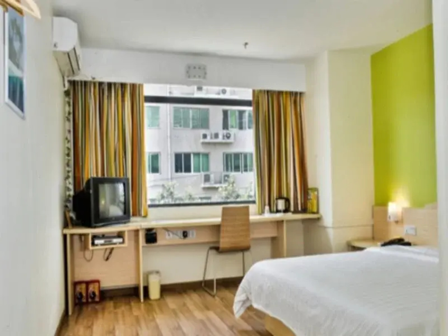 7Days Inn Maoming Zhan Qian Road