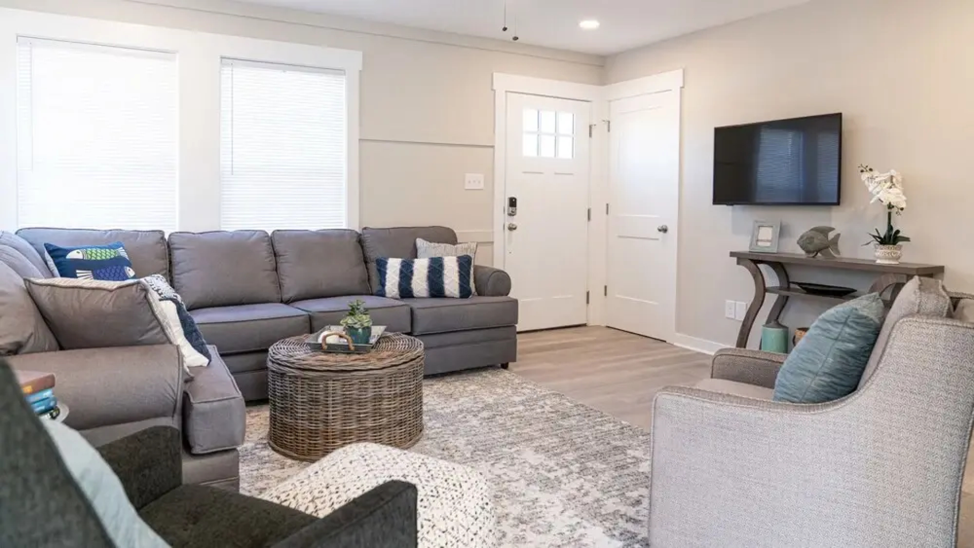 3 Bedroom, Virginia Street