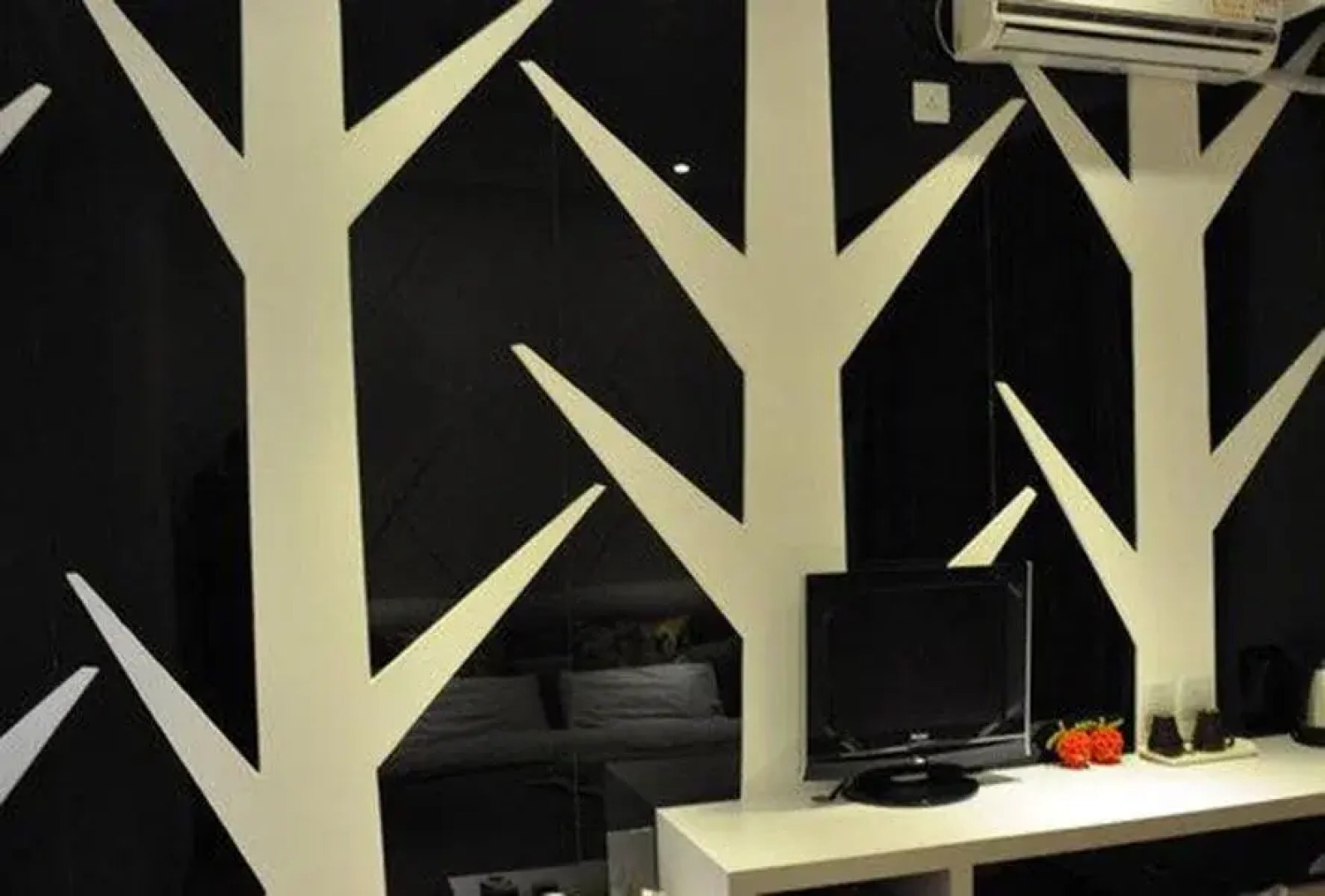 Dalian Seasons Urban Theme Hotel