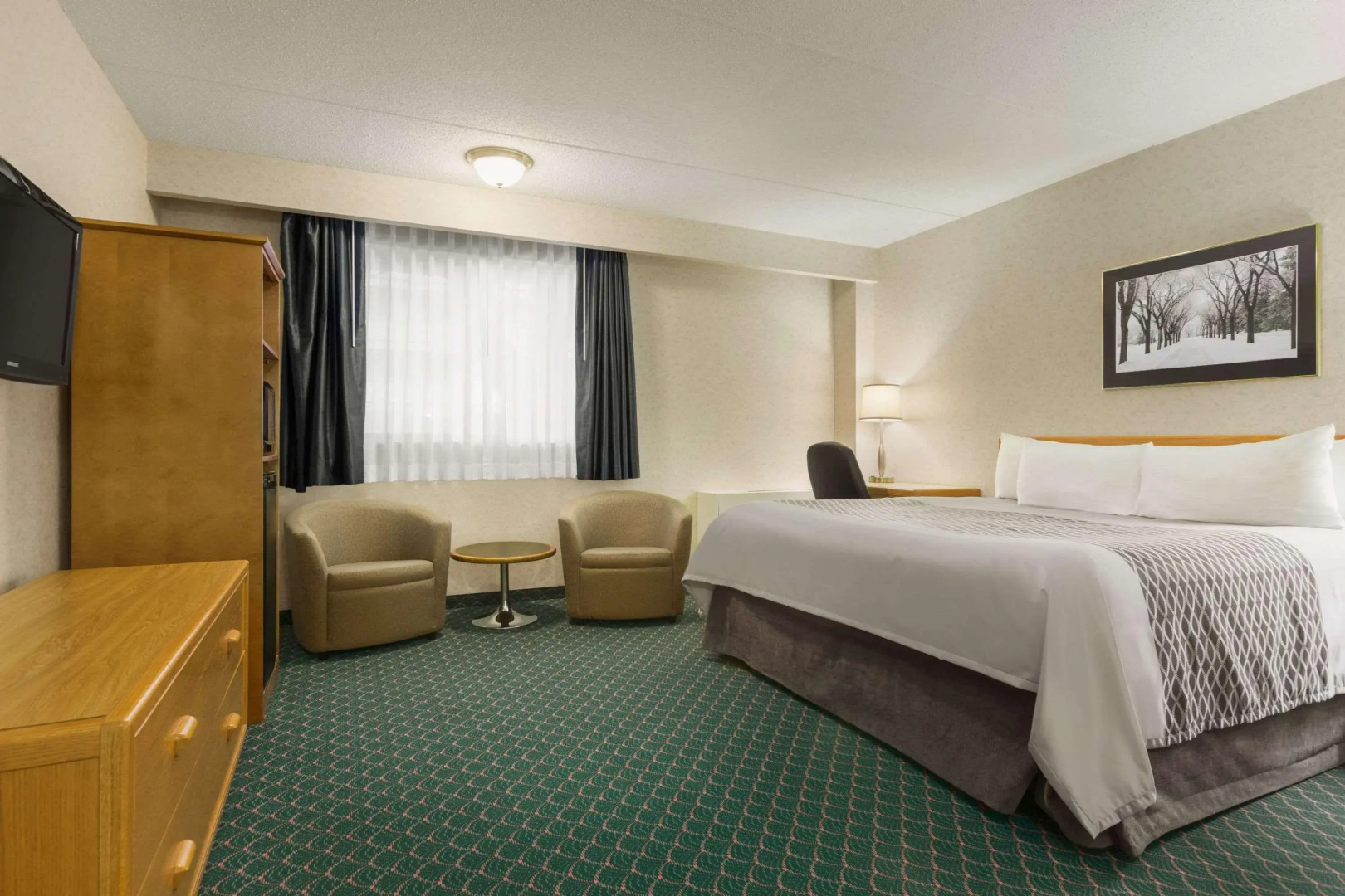 Travelodge by Wyndham Winnipeg East