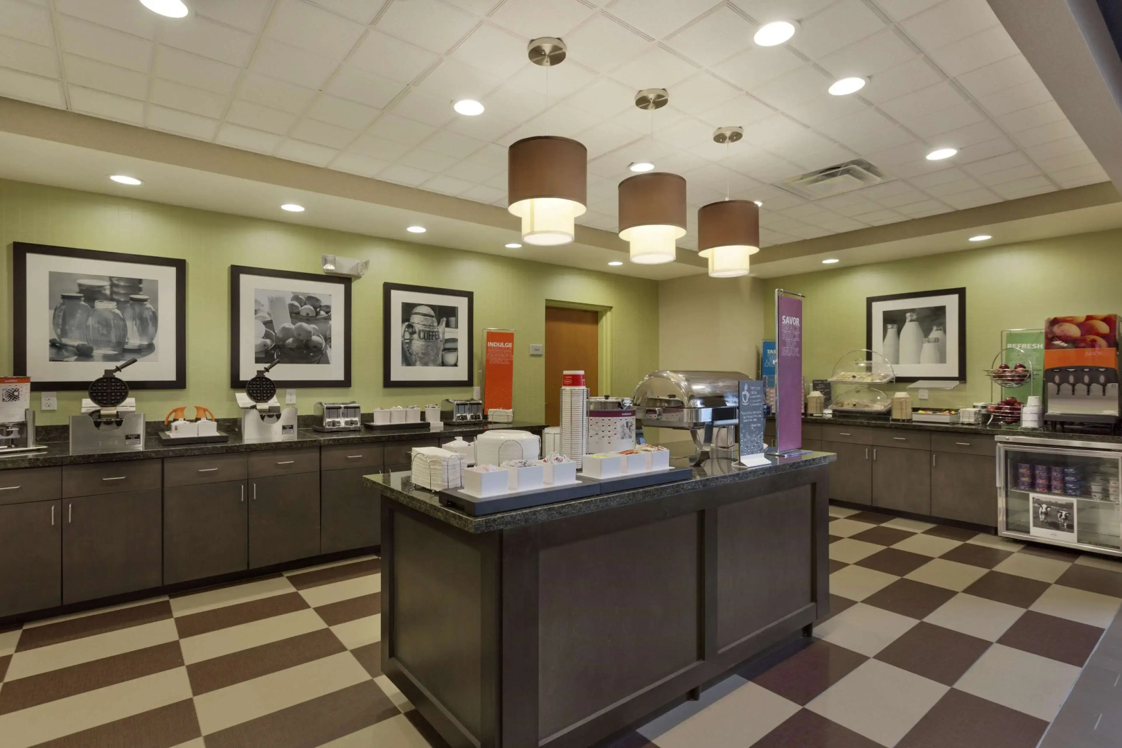 Hampton Inn & Suites Parkersburg Downtown