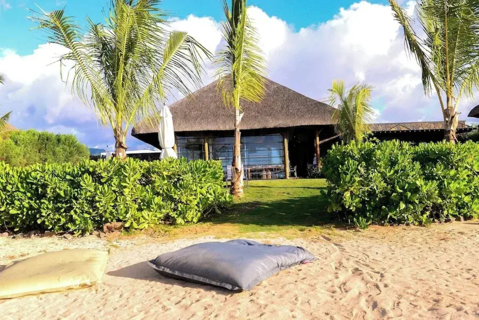 Beach Villa Soggy Dollar